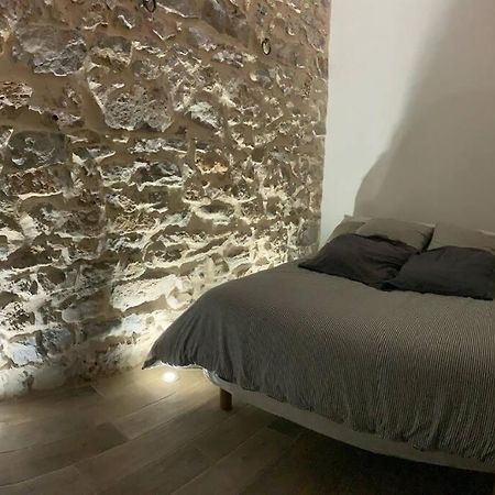 Jolie Appartement En Plein Centre Du Village Les Arcs-sur-Argens Exterior photo